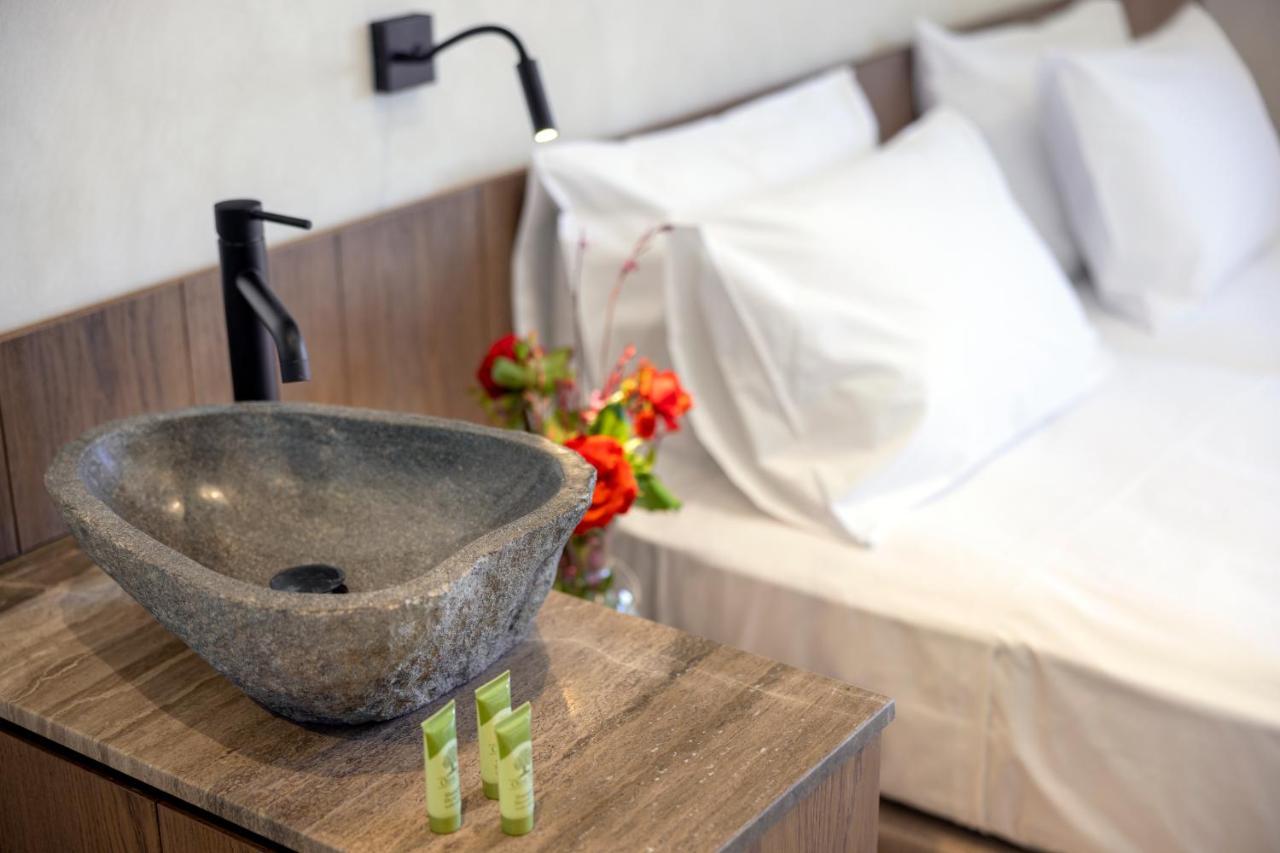 Dedalos Touch Boutique Hotel สกาเลตา ภายนอก รูปภาพ